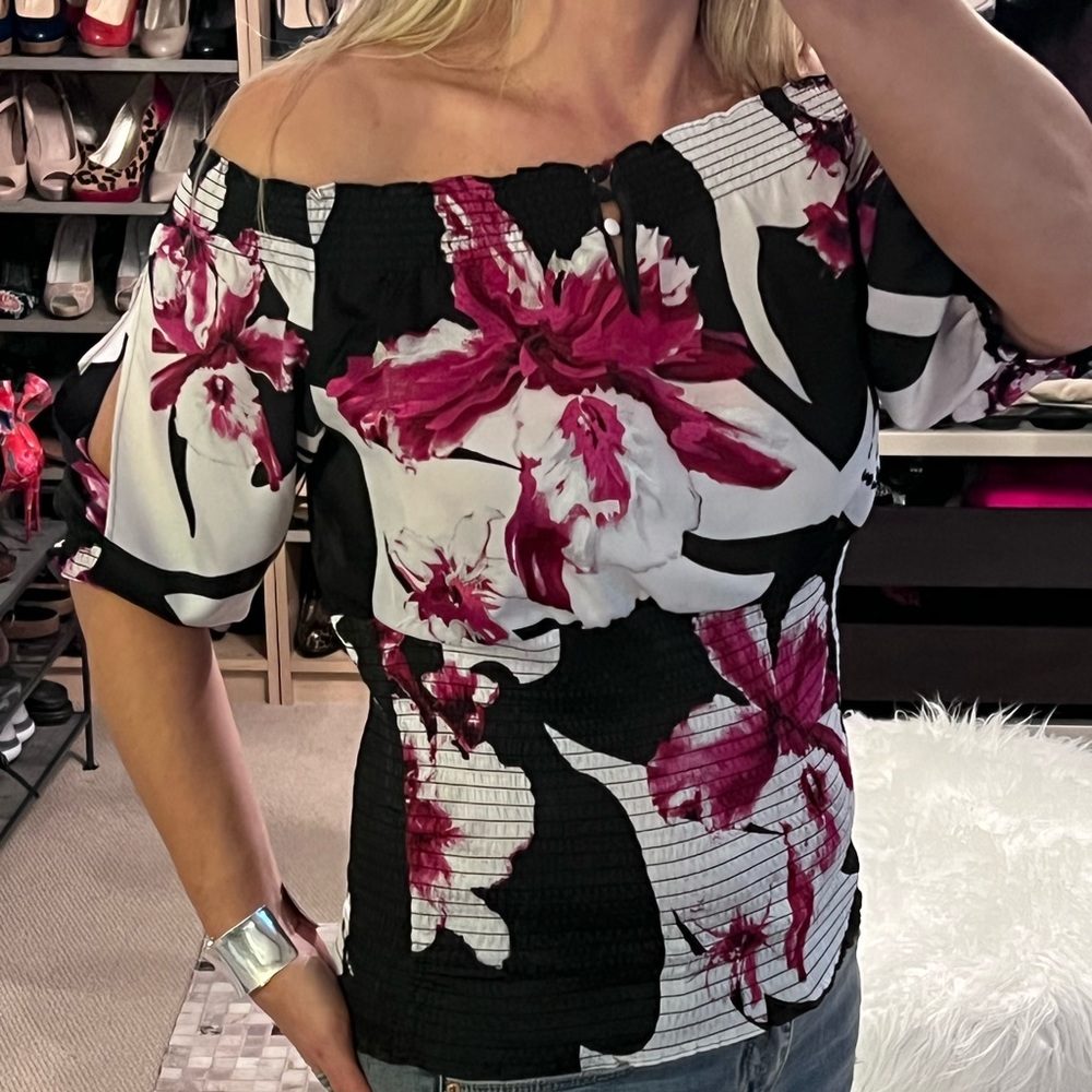 Vintage WHBM off the shoulder blouse size M